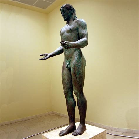 kouros vs modern